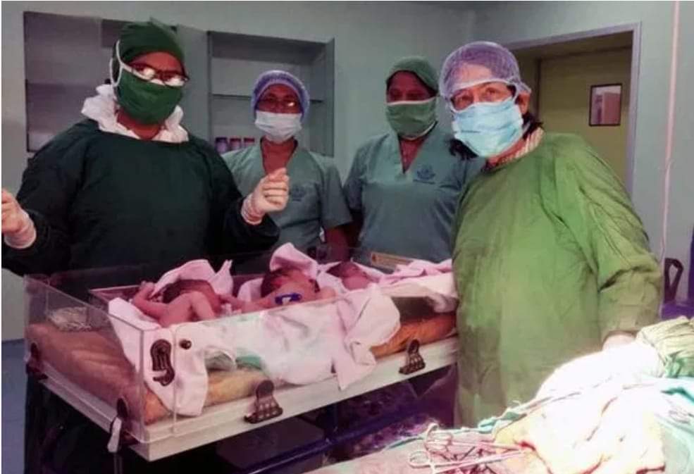 महिला ने तीन बच्चों को दिया जन्म