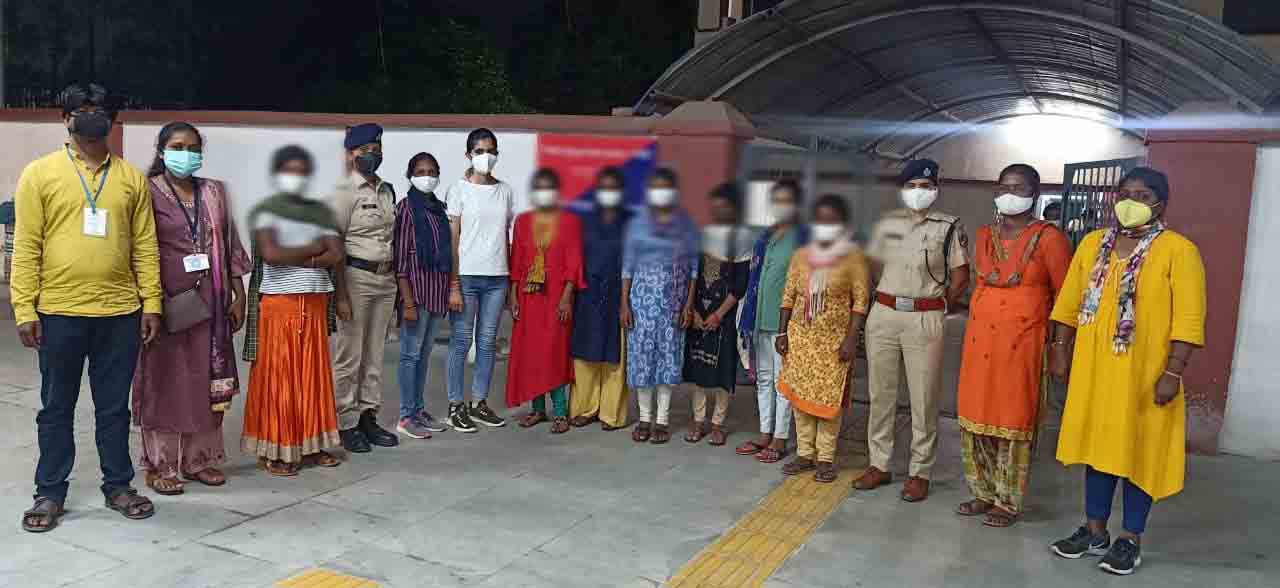 8 नाबालिग लड़कियों को दलालों के चंगुल से छुड़ाया, महिला समेत दो दलाल गिरफ्तार