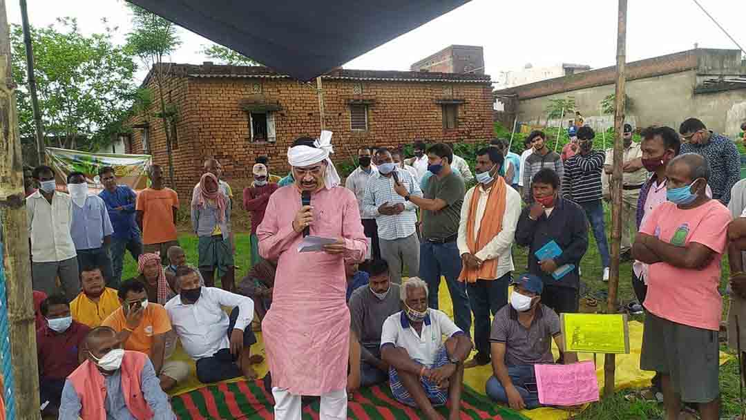 किसानों के समर्थन में राज्य सरकार के खिलाफ भाजपा का राज्यस्तरीय धरना