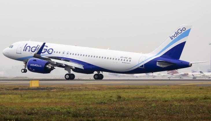 रांची से 164 यात्री को लेकर मुंबई के लिए उड़े विमान से टकराया पक्षी,पायलट ने इमरजेंसी लैंडिंग कराई
